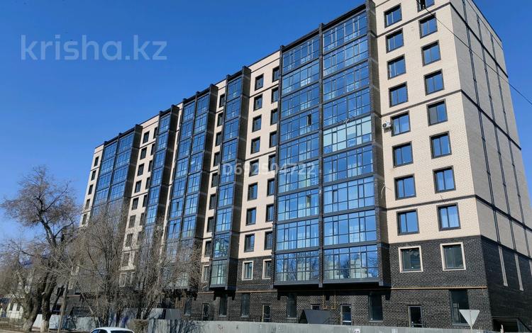 2-комнатная квартира, 69.5 м², 6/9 этаж, сарайшық 79 за 25 млн 〒 в Уральске — фото 2