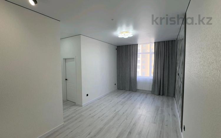 2-комнатная квартира, 44 м², 3/17 этаж, Толе би 16 — Туран-Улы дала