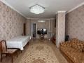 2-комнатная квартира · 80 м² · 7/9 этаж, мкр. Алтын орда, Алии Молдагуловой за 24.5 млн ₸ в Актобе — фото 12