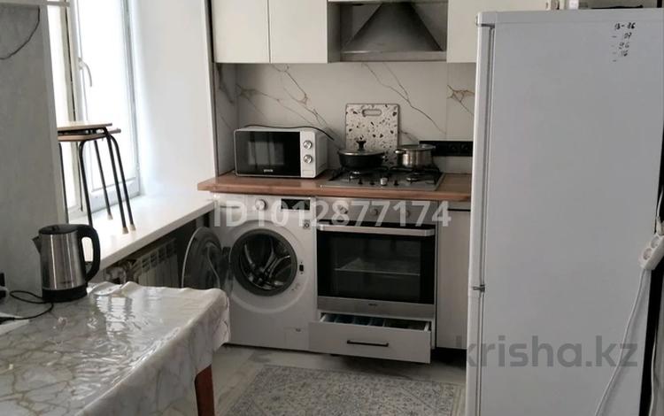 3-бөлмелі пәтер · 65 м² · 5/5 қабат, Старый город, Валиханоаа 24 — Айтеке би, бағасы: 150 000 ₸ в Актобе — фото 2