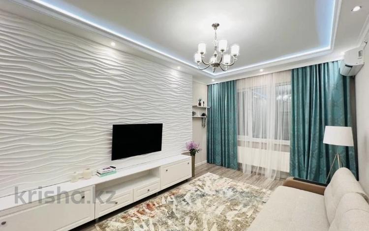 3-комнатная квартира, 110 м², 6 этаж посуточно, Розыбакиева 320 за 45 000 〒 в Алматы, Бостандыкский р-н — фото 2