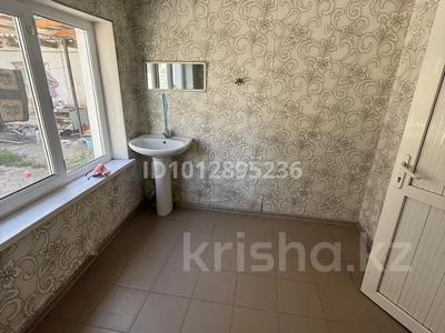 3-комнатная квартира · 130 м², мкр Самал-3 54 — Мкр Самал 3 Арайтан 54 за 200 000 ₸ в Шымкенте, Абайский р-н