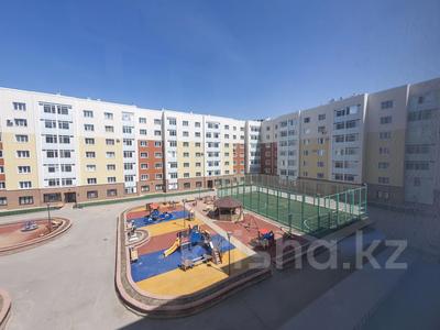 2-комнатная квартира, 62 м², 5/8 этаж, Букар жырау 40 за 32.5 млн 〒 в Астане, Есильский р-н