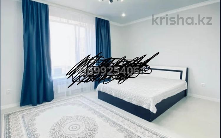 2 комнаты · 40 м², Кабанбай батыра 59 за 45 000 〒 в Астане, Есильский р-н — фото 3