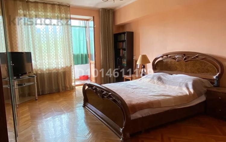 2-комнатная квартира · 70 м² · 5/5 этаж, Альфараби 63/17 — Шашкина -Альфараби за 350 000 ₸ в Алматы, Бостандыкский р-н — фото 2