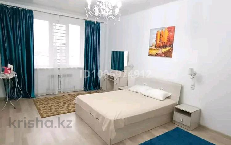 2-комнатная квартира · 65 м² · 11/18 этаж, Гагарина 124 — Абая/Розыбакиева за 350 000 ₸ в Алматы, Бостандыкский р-н — фото 2
