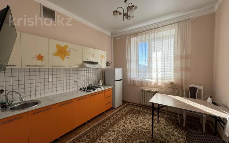 1-бөлмелі пәтер, 40.6 м², 6/10 қабат, Алии Молдагуловой пр-т, бағасы: 22.5 млн 〒 в Актобе — фото 16