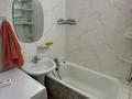 2-комнатная квартира · 58 м² · 3/5 этаж, мкр Юго-Восток, Волочаевская 65 за 180 000 ₸ в Караганде, Казыбек би р-н — фото 2
