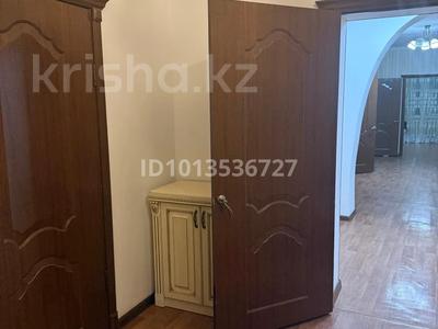 Отдельный дом · 5 комнат · 250 м² · 10 сот., Мусирали Ажикожа 55 — Оздоровительный Комплекс Керемет напротив за 300 000 ₸ в 