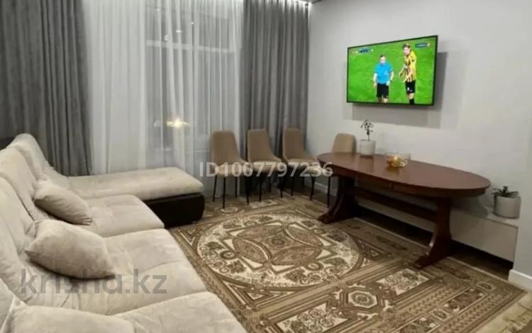 3-бөлмелі пәтер · 78 м² · 2/9 қабат, мкр Юго-Восток, Букетова, бағасы: 53 млн ₸ в Караганде, Казыбек би р-н — фото 2