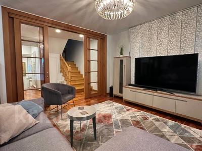 Отдельный дом · 4 комнаты · 120 м² · 2 сот., мкр Жайлы, Ашимова — Абая - станция метро Калкаман - Almaty International School - школа 206 - НИШ за 115 млн ₸ в Алматы, Наурызбайский р-н