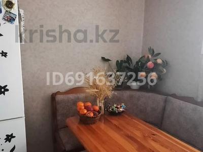 2-комнатная квартира · 42 м² · 1/5 этаж, Майкудук, Бабушкина 2 за 16 млн 〒 в Караганде, Алихана Бокейханова р-н