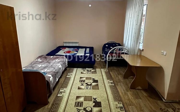 Отдельный дом · 2 комнаты · 60 м², Алатау 11 за 120 000 〒 в Каскелене — фото 9