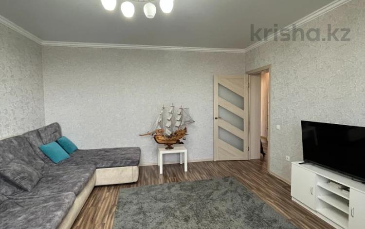 2-комнатная квартира, 64 м², 10/16 этаж, Бальзака за 50.5 млн 〒 в Алматы, Бостандыкский р-н — фото 2