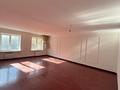 Отдельный дом · 6 комнат · 420 м² · 8 сот., Атамбаева 7 — Рядом с бывшим магазином Планета электроники. за 1.3 млн ₸ в Атырау — фото 4