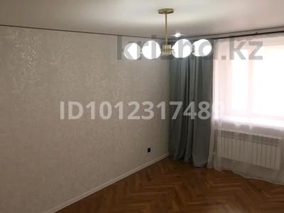 3-бөлмелі пәтер · 64 м² · 2/5 қабат, Абулхаир хана 70, бағасы: 25 млн ₸ в Актобе