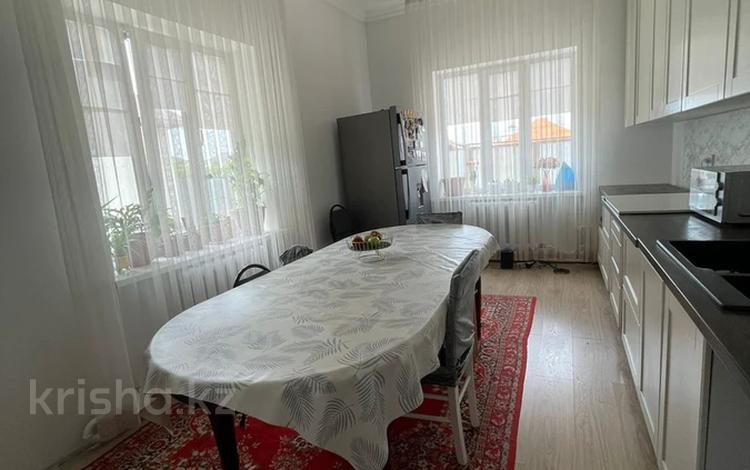 Отдельный дом · 8 комнат · 300 м² · 6 сот., Чехова 30 за 75 млн 〒 в Астане, Сарыарка р-н — фото 15