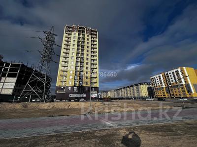 Продажа квартир в Мангистауской обл.: 3-комнатная квартира · 110 м² · 9/15 этаж, 18 микрорайон 43/1 — Жолдың бойында орналасқан. Кіріп-шығу оңай. Тех.паспорт бар. 1,5 жылдан асты. за 27 млн 〒 3-комнатная квартира · 110 м² · 9/15 этаж, 18 микрорайон 43/1 — Жолдың бойында орналасқан. Кіріп-шығу оңай. Тех.паспорт бар. 1,5 жылдан асты. за 27 млн 〒 в Актау, 18-й мкр