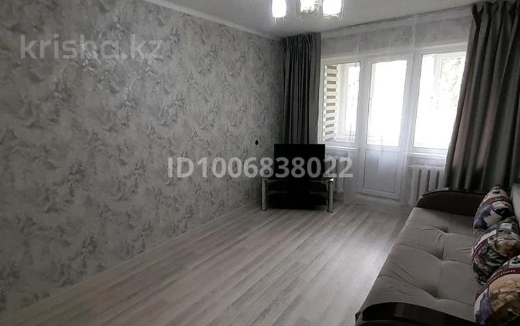 2-комнатная квартира · 44 м² · 5/5 этаж, Производственная 7 за ~ 12 млн 〒 в Уральске — фото 3