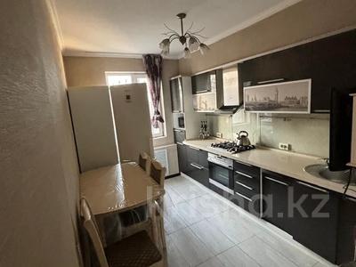 2-бөлмелі пәтер · 65 м² · 3/9 қабат, Ақсай-1А ш/а., бағасы: 300 000 ₸ в Алматы, Ауэзовский р-н