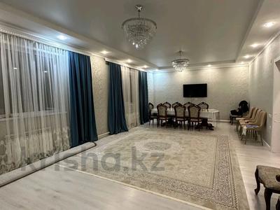 Отдельный дом · 5 комнат · 270 м² · 7 сот., Садуакасова за 87 млн 〒 в Кокшетау