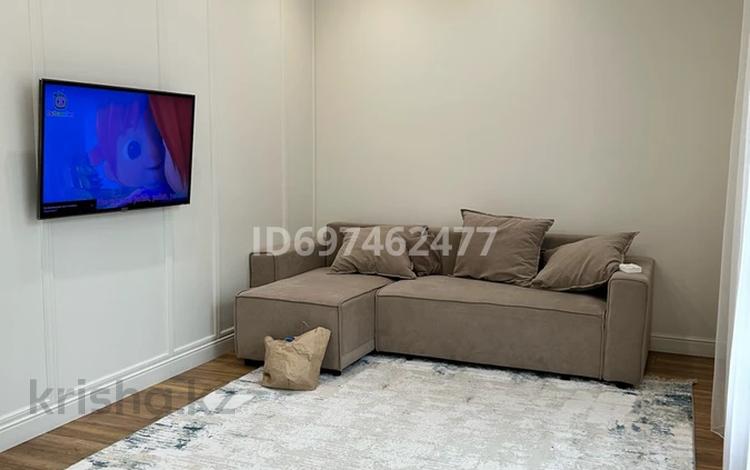 3-комнатная квартира, 85 м², 6/12 этаж помесячно, Асфендиярова 2