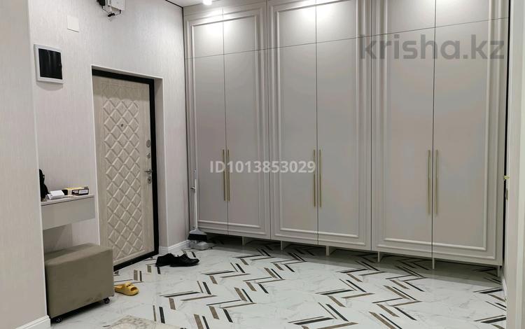 2-бөлмелі пәтер · 76 м² · 3/7 қабат, 20-ш/а. 16-17, бағасы: 35 млн ₸ в Актау, 20-й мкр — фото 2