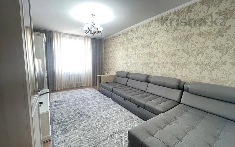 2-комнатная квартира, 67 м², 2/7 этаж, 7 мкр за 22.5 млн 〒 в Талдыкоргане, мкр Коктем — фото 2