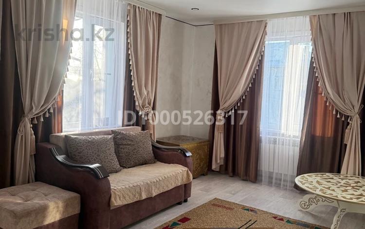3-комнатная квартира · 58 м² · 2/2 этаж, 342 квартал 24 за 15 000 〒 в Семее, Красный Кордон — фото 2