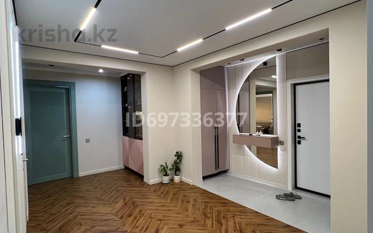 3-бөлмелі пәтер · 125 м² · 6/12 қабат, 4-й микрорайон 62, бағасы: 70 млн ₸ в Конаеве — фото 2