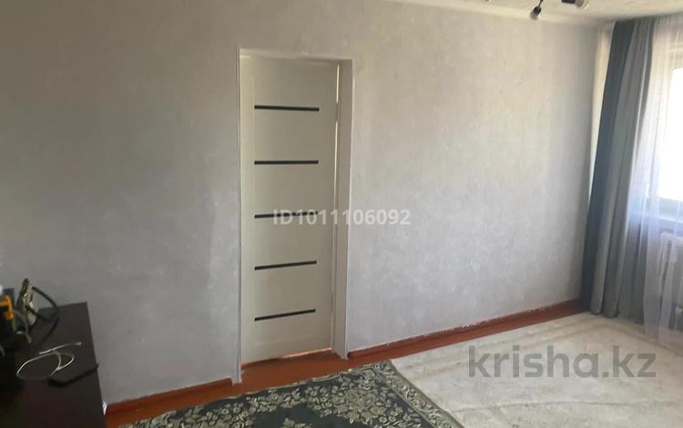 2-комнатная квартира · 30 м² · 2 этаж, Байзақ батыр 305/8 — Центральный улиц береке магазин жақтағы домдар за 6 млн ₸ в Сарыкемере — фото 2