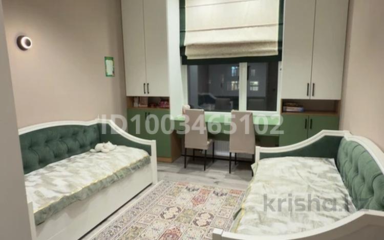 3-комнатная квартира · 90 м² · 9/9 этаж, Онгарсынова 6/2 — Фариза Онгарсынова за 80.5 млн ₸ в Астане, Есильский р-н — фото 2