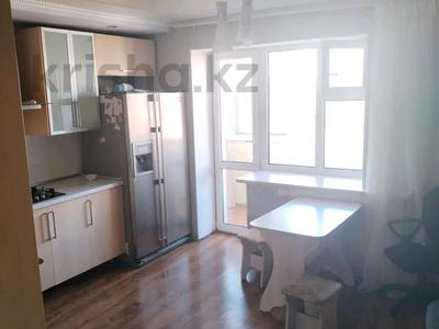 3-комнатная квартира · 80 м² · 5/5 этаж, Жабаева 196а — Карасаи за 250 000 ₸ в Петропавловске