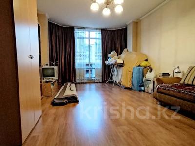 2-комнатная квартира, 71 м², 7/9 этаж, Мустай Карима за 45 млн 〒 в Алматы, Ауэзовский р-н