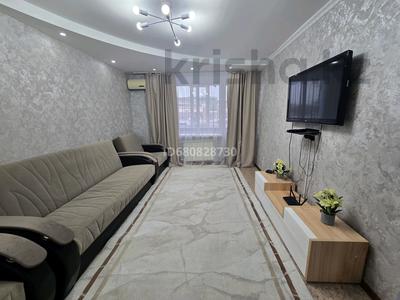 4-комнатная квартира · 85 м² · 2/5 этаж, мкр 11 14 за 22 000 ₸ в Актобе