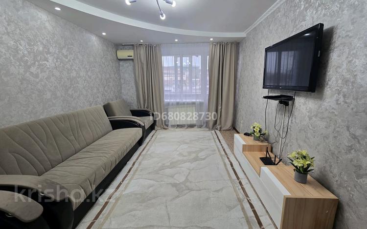 4-комнатная квартира · 85 м² · 2/5 этаж, мкр 11 14 за 22 000 ₸ в Актобе — фото 60