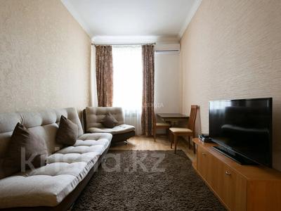 2-комнатная квартира, 51 м², 2/3 этаж посуточно, Желтоксан 103 — Казыбек Би за 18 000 〒 в Алматы, Алмалинский р-н
