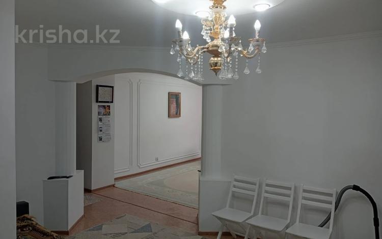 3-бөлмелі пәтер · 100 м² · 2/9 қабат, 12 ш/а. 54, бағасы: 31.5 млн ₸ в Актобе, мкр 12 — фото 5
