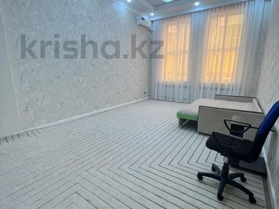 2-бөлмелі пәтер · 74 м² · 2/12 қабат, 17-ш/а. 115, бағасы: 27 млн ₸ в Актау, 17-й мкр