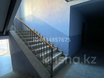 1-бөлмелі пәтер · 39 м² · 1/5 қабат, Алтын орда ш/а. 49Л, бағасы: 13 млн ₸ в Актобе, мкр. Алтын орда