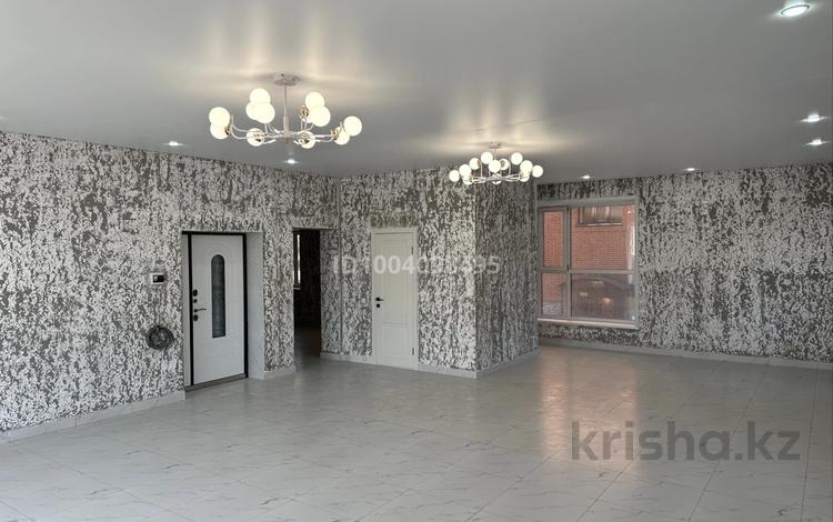 Еркін · 170 м², бағасы: 1.1 млн ₸ в Семее — фото 11