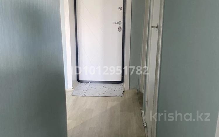 1-бөлмелі пәтер · 34.5 м² · 4/5 қабат, ихсанова 45 — проспект Достык, бағасы: 13.5 млн ₸ в Уральске — фото 2