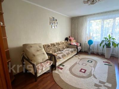 3-комнатная квартира · 64 м² · 2/10 этаж, Назарбаева 204 за 26.6 млн 〒 в Павлодаре