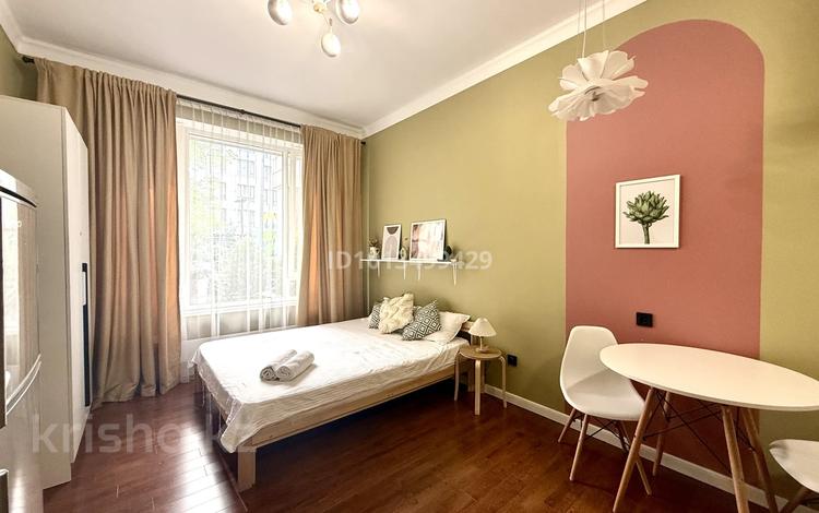 1-бөлмелі пәтер · 25 м² · 1/16 қабат, Абая 109/10, бағасы: 20 000 ₸ в Алматы, Алмалинский р-н — фото 2