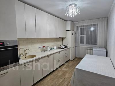 3-комнатная квартира · 72 м² · 4/9 этаж, Жабаева за 38.5 млн 〒 в Петропавловске