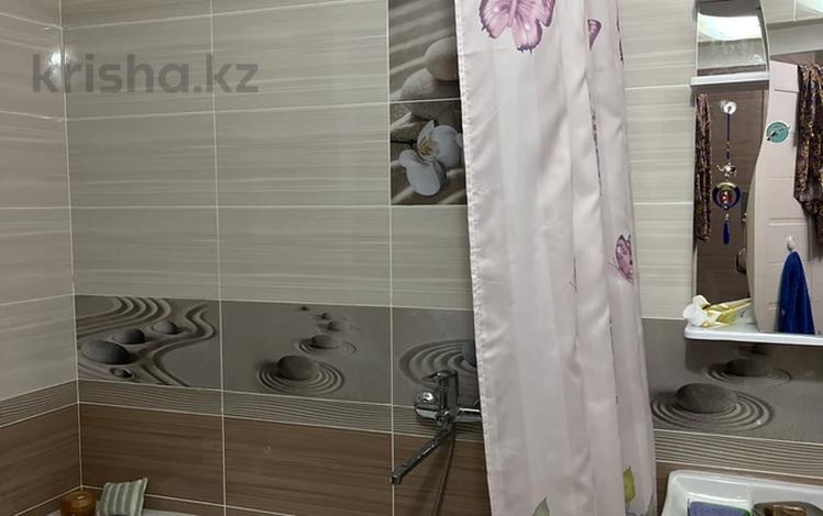 2-комнатная квартира · 67.4 м² · 5/9 этаж, Есенберлина — Утепова Есенберлина за 26 млн ₸ в Усть-Каменогорске — фото 2