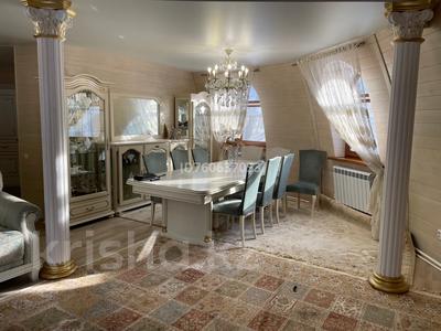 Отдельный дом · 5 комнат · 200 м² · 5.5 сот., мкр Михайловка , Анжерская 47/4 — Карагандинский экономический университет за 63 млн 〒 в Караганде, Казыбек би р-н