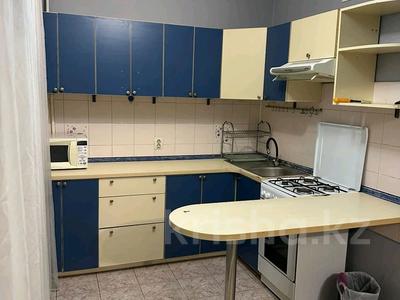 3-бөлмелі пәтер · 68 м² · 4/5 қабат, Толе би 125, бағасы: 350 000 ₸ в Алматы