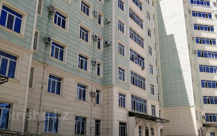 3-комнатная квартира, 97 м², 9/10 этаж, 20-й мкр 26 за 19.3 млн 〒 в Актау, 20-й мкр — фото 2