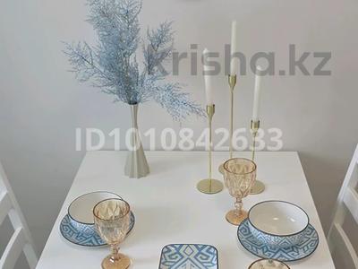 2-бөлмелі пәтер · 55 м² · 3/12 қабат, Самал-2 ш/а. 79 — Бектурова, бағасы: 30 000 ₸ в Алматы, Медеуский р-н